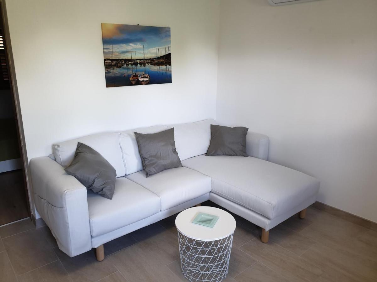 Apartments Stela Apsirtides Osor Bagian luar foto