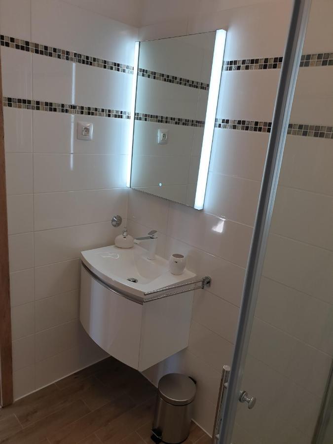Apartments Stela Apsirtides Osor Bagian luar foto
